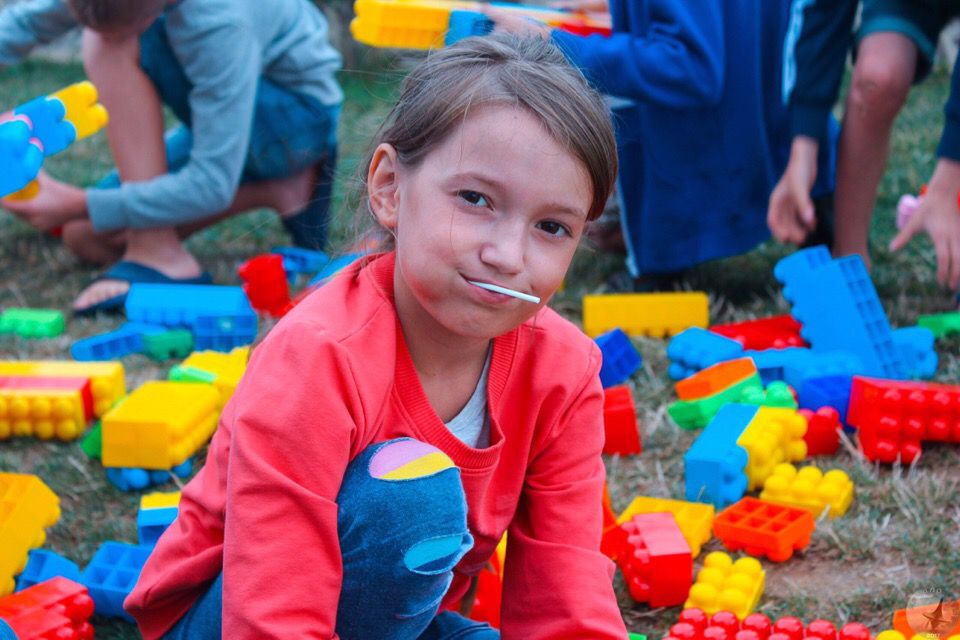 Кружки в детском лагере в Болгарии